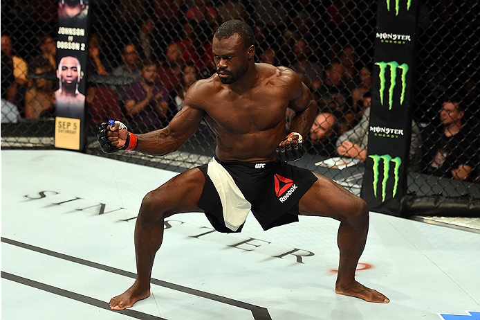 (Uriah Hall após nocautear Oluwale Bamgbose no UFC Fight Night: Teixeira vs St Preux Foto: UFC)