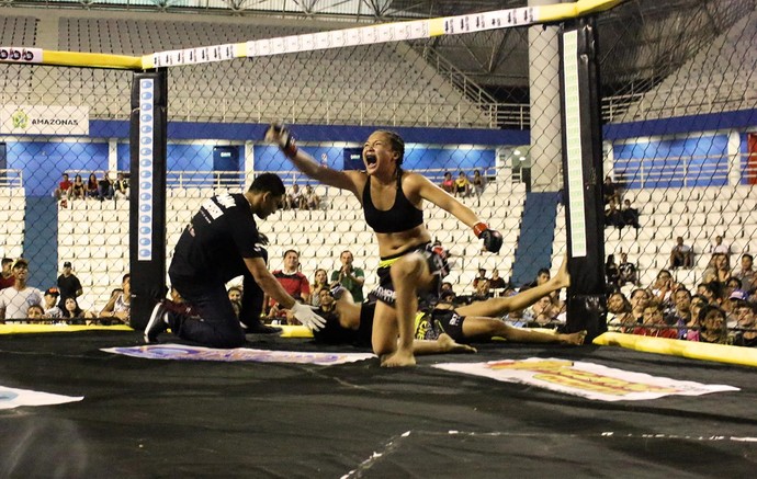 Joice Mara vence Kalinka Souza pelo Big Way Fight 10 (Foto: Globo Esporte)